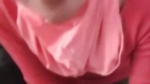 مختصر بالوں والی مشتبہ Angeline کی پٹی تلاش XXX