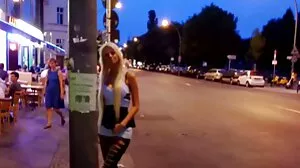 Nos Ne پڑوسی کی ماں پی آر