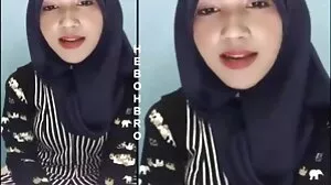 Busty اور ٹیٹو کرما ر فا