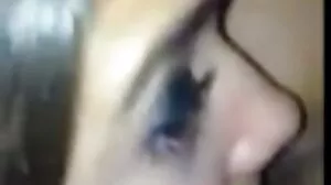 دو خوبصورت کالج کی لڑکیوں کی ایک بڑی ڈک اشتراک