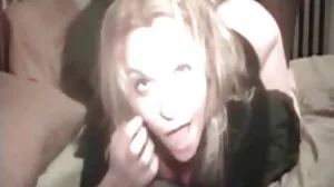 Adriana Chechik ہو جاتا ہے اس کے چھوٹے مقعد سوراخ کی طرف سے تنقید Keiran لی